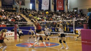 Sultanlar Ligi: Aydın Büyükşehir Belediyespor: 0 - Vakıfbank: 3