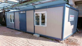Tabloların geliriyle depremzede aileye konteyner ev alındı