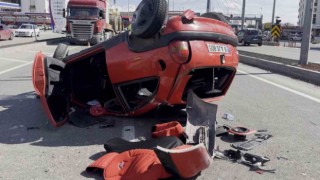 Takla atan otomobilden burnu bile kanamadan kurtuldu