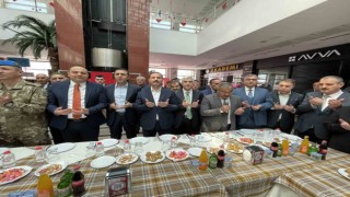 Tatvanda bayramlaşma töreni yapıldı