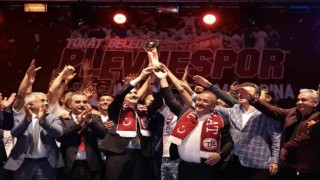 Tokat Belediye Plevnesporun şampiyonluğu coşkuyla kutlandı