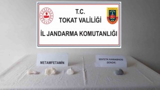 Tokatta arabada uyuşturucu yakalandı