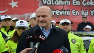 Trafik denetimine katılan Bakan Soylu: 99 bin 245 personelimiz bayram boyunca görev yapacak