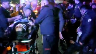 Tur minibüsü ile otomobil çarpıştı: 20 kişi yaralandı