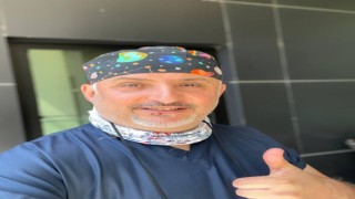 Türk doktorlar burun ameliyatında dünyaya eğitim veriyor