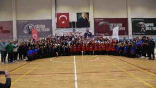 Türkiye İşitme Engelliler Voleybol Türkiye Şampiyonası final maçları ile sona erdi