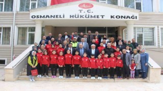 Türkiye Karate Şampiyonası için yola çıktı