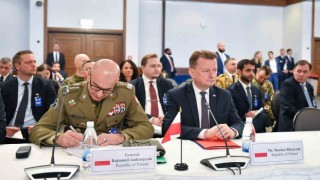 Ukraynaya verilen Leopard 2 tankları Polonyada onarılacak