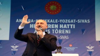 Ulaştırma ve Altyapı Bakanı Karaismailoğlu: Baküye kadar hızlı trenle gideceğiz”
