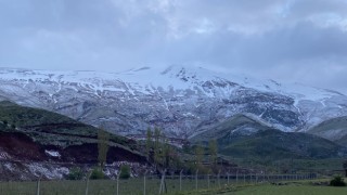 Ulubaba Dağı beyaza büründü