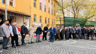 Uludere belediye başkanı vatandaşın bayramını kutladı