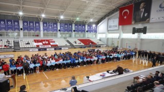 Üniversitelerarası Badminton Türkiye Şampiyonası ODÜde başladı
