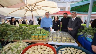 Urla caddeleri enginar bahçesine döndü