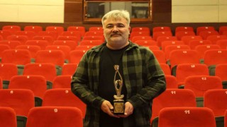 Uşak Şehir Tiyatrosuna gururlandıran ödül