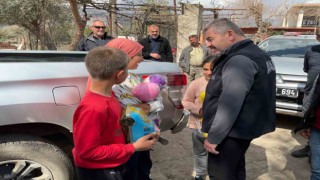 Uşak Valiliğinden Depremzede çocukları giydirelim kampanyası