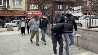 Uyuşturucu operasyonunda yakalanan 4 şüpheliden 2si tutuklandı