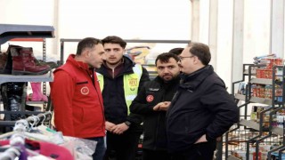 Vali Kızılkaya Elbistanda kurulan sosyal markette inceleme yaptı