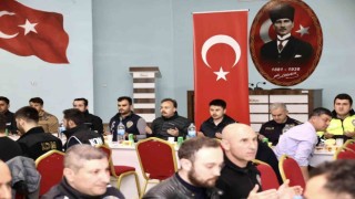 Vali Kızılkaya, polislerle iftar sofrasında buluştu