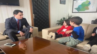 Vali Vekili Tuna, minik öğrencilerle buluştu