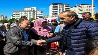 Vali Yavuz, deprem zamanında olduğu gibi bayramın ilk gününde de Kahramanmaraşta