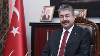 Vali Yılmaz, Emek ve Dayanışma Bayramı’nı kutladı