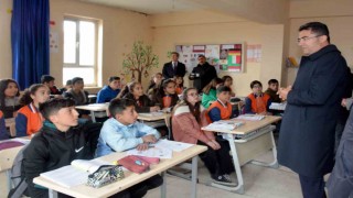 Validen depremzedeler için 1 tır dolusu ekmek pişiren kadınlara teşekkür