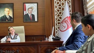 Valilik makamı çocuklara emanet edildi