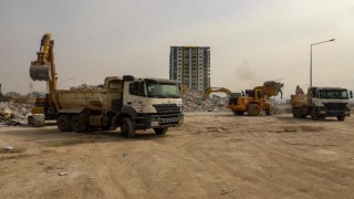 Van ekibi, Malatyada 7 bin 300 kamyon hafriyat taşıdı