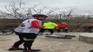 Van Gölüne dikkat çekmek için İranda pedal çevirdiler
