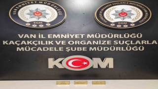 Vanda gümrük kaçağı 4 kilo altın ele geçirildi