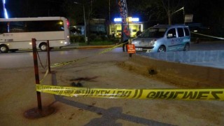 Yabancı uyruklu grubun bıçaklı kavgasında kan aktı: 3 yaralı