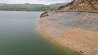 Yağışlar Erganideki sulama göletinin su seviyesini yükselti