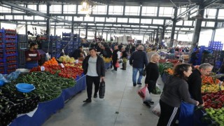 Yapımı tamamlanan Alibeyköy Pazar Alanı törenle açıldı