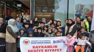 Yardım derneği Diyarbakırda depremzede çocukları unutmadı
