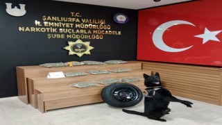 Yedek lastik içerisinden 5 kilo 200 gram sentetik uyuşturucu çıktı