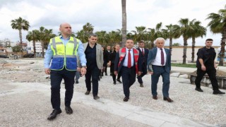 Yenilenen Finike Cumhuriyet Meydanı, 1 Temmuzda açılıyor