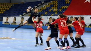 Yenimahalle play-offa İzmir galibiyeti ile başladı