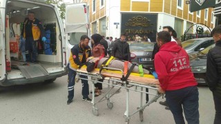Yola düşen çocuğun ayağının üzerinden otomobil geçti