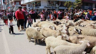 Yörük göçü korteji gerçekleştirildi