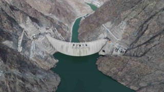 Yusufeli Barajında su seviyesinin yüksekliği 106 metreyi aştı