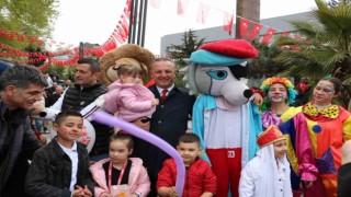 Zonguldak Belediyesi çocuk festivalinde 23 Nisan coşkusu yaşattı