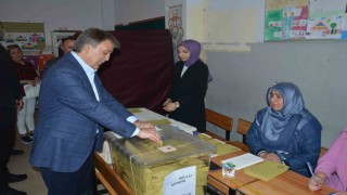 11. Cumhurbaşkanı Abdullah Gül oyunu Beykozda kullandı
