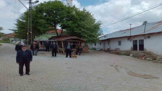 121 seçmenli köyün 119u Cumhurbaşkanı Erdoğana oy verdi, 1 oy geçersiz sayıldı