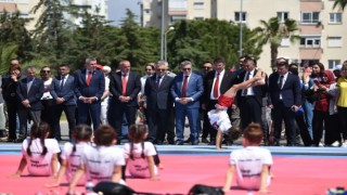 19 Mayıs Atatürkü Anma, Gençlik ve Spor Bayramı Antalyada coşkuyla kutlandı