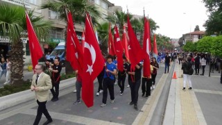19 Mayıs Atatürkü Anma, Gençlik ve Spor Bayramı Edremitte kutlandı