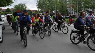 19 Mayıs Gençlik ve Spor Bayramını pedal çevirerek kutladılar