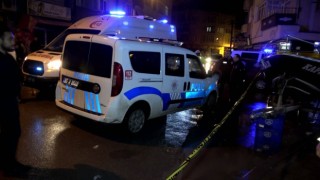 2 kişinin yaralandığı olayda aranan şahıs teslim oldu