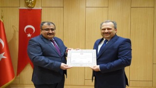 28. Dönem Kastamonu milletvekilleri mazbatalarını aldı