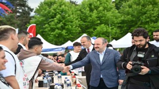 7 dakikada 7 pide yedi, 5 çeyrek altın kazandı
