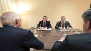 AB Yüksek Temsilcisi Borrell ile Kosova Başbakanı Kurti Slovakya'da bir araya geldi